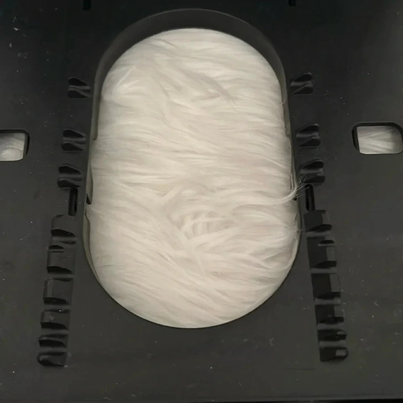 Tronsmart plastic adjustable black laptop stand - Picture 5 of 8